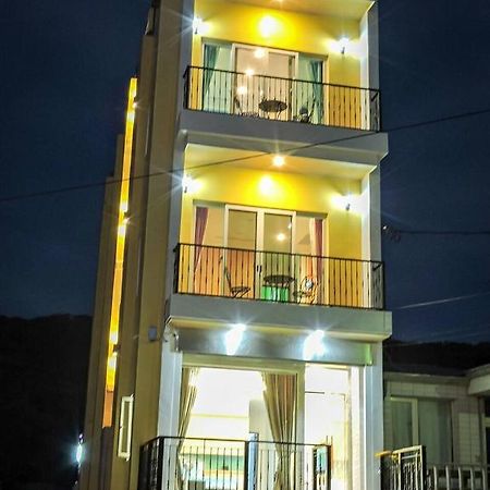 Tiffany Homestay Cape Eluanbi Экстерьер фото